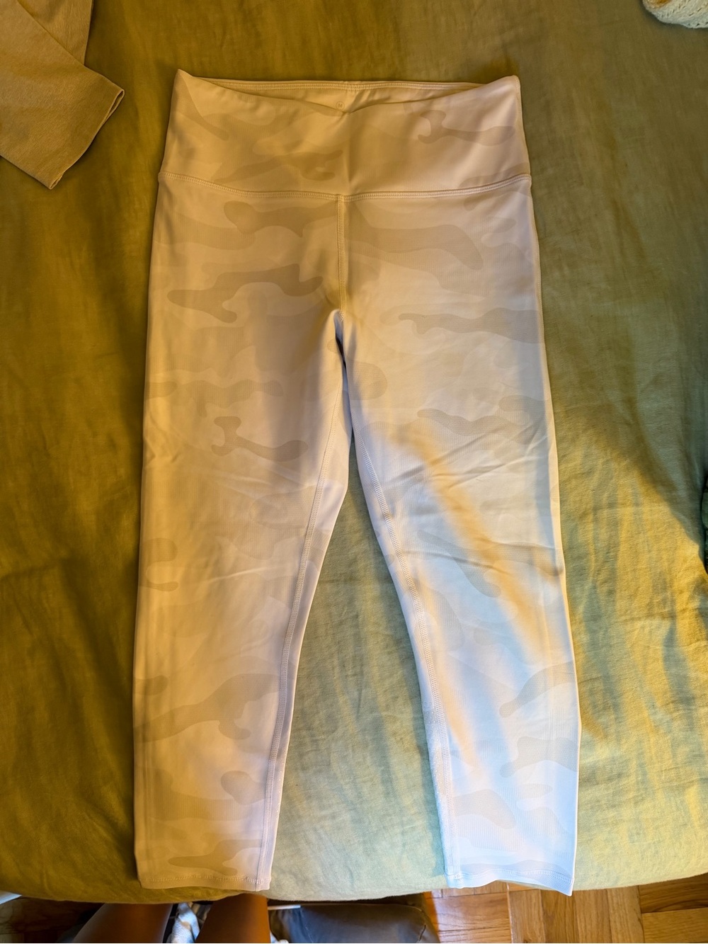 Lilybod White Camo Leggings